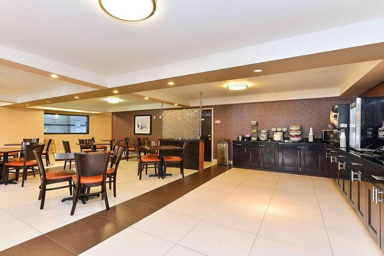 Latitude Suites Tinton Falls Eatontown - BW Premier Collection Bagian luar foto