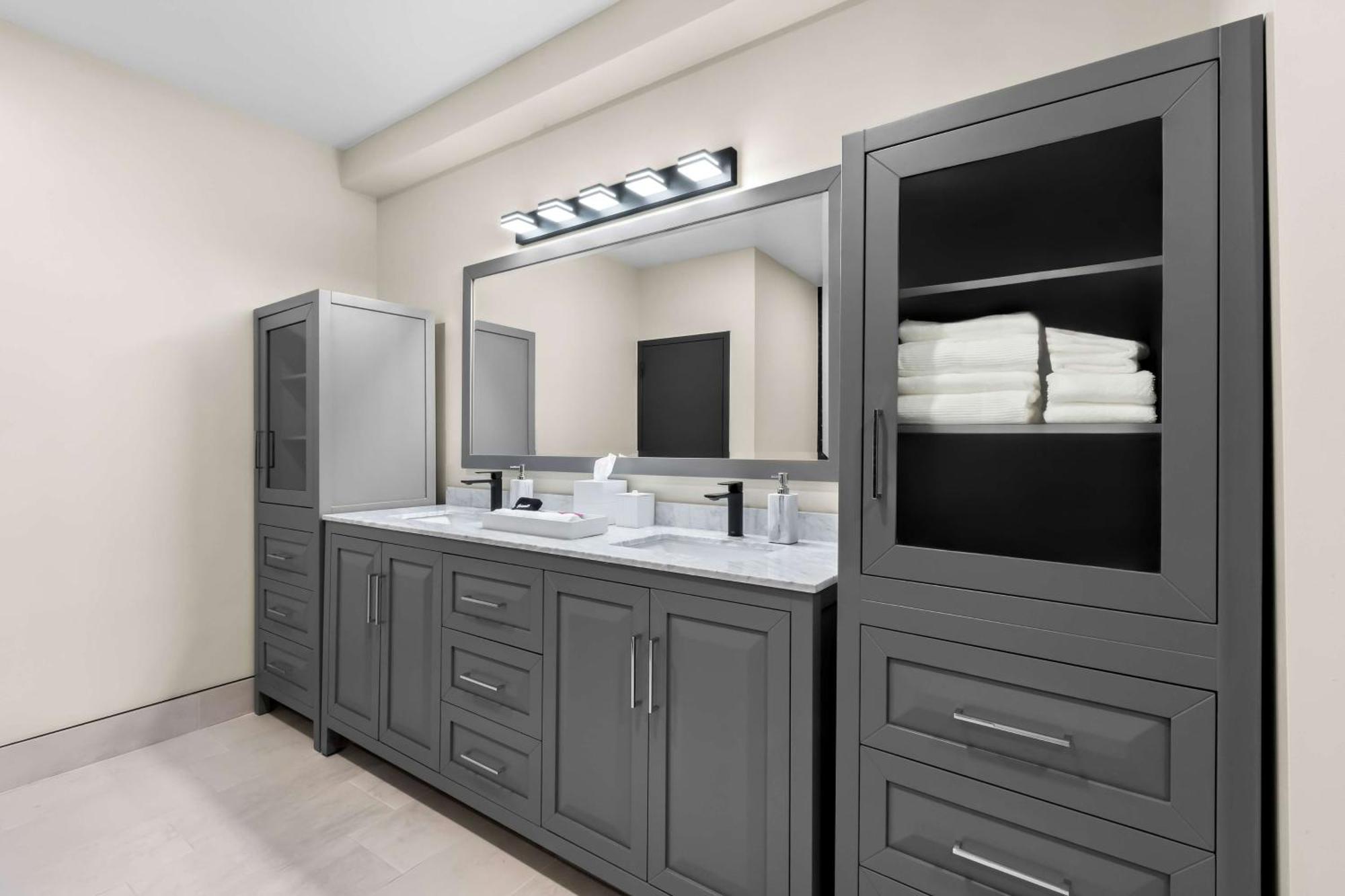 Latitude Suites Tinton Falls Eatontown - BW Premier Collection Bagian luar foto