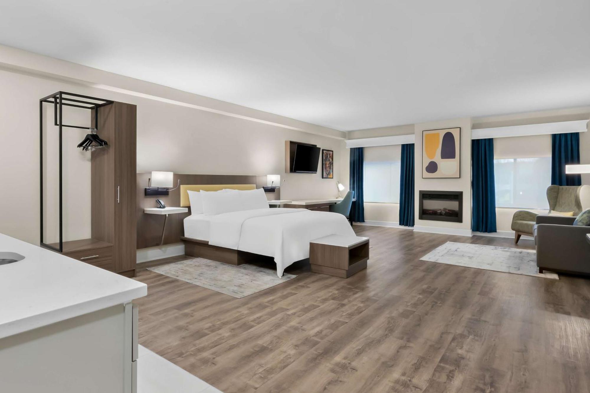 Latitude Suites Tinton Falls Eatontown - BW Premier Collection Bagian luar foto