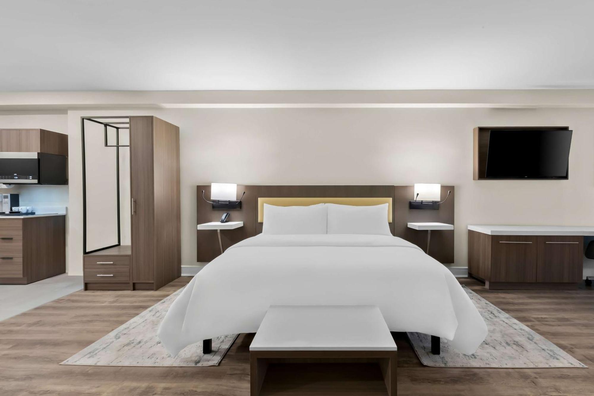 Latitude Suites Tinton Falls Eatontown - BW Premier Collection Bagian luar foto