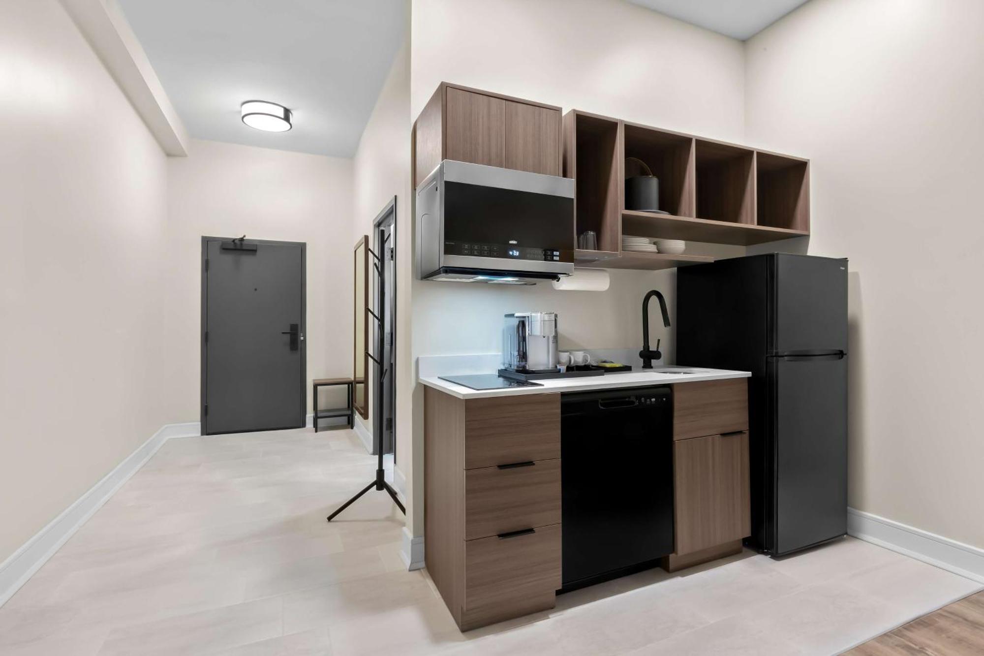Latitude Suites Tinton Falls Eatontown - BW Premier Collection Bagian luar foto