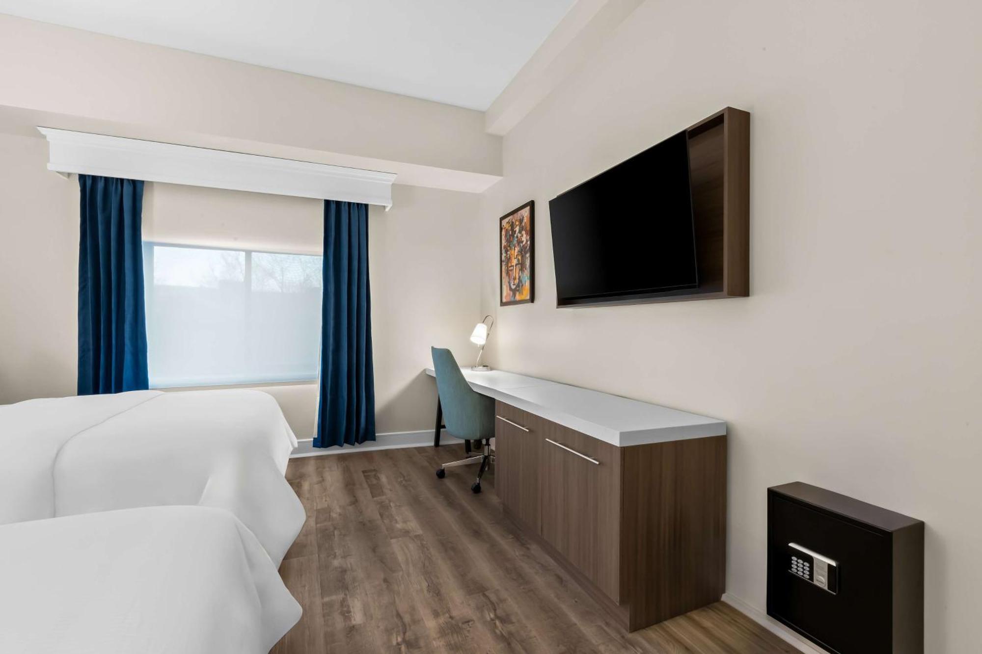 Latitude Suites Tinton Falls Eatontown - BW Premier Collection Bagian luar foto