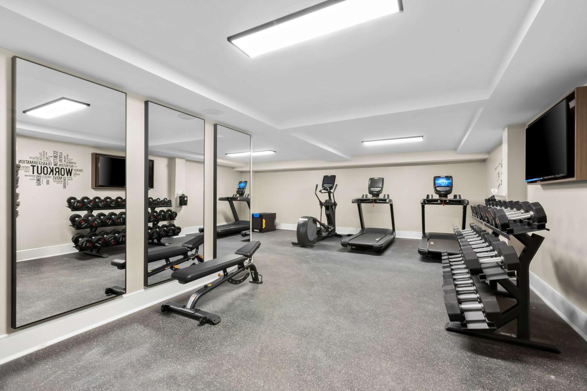 Latitude Suites Tinton Falls Eatontown - BW Premier Collection Bagian luar foto