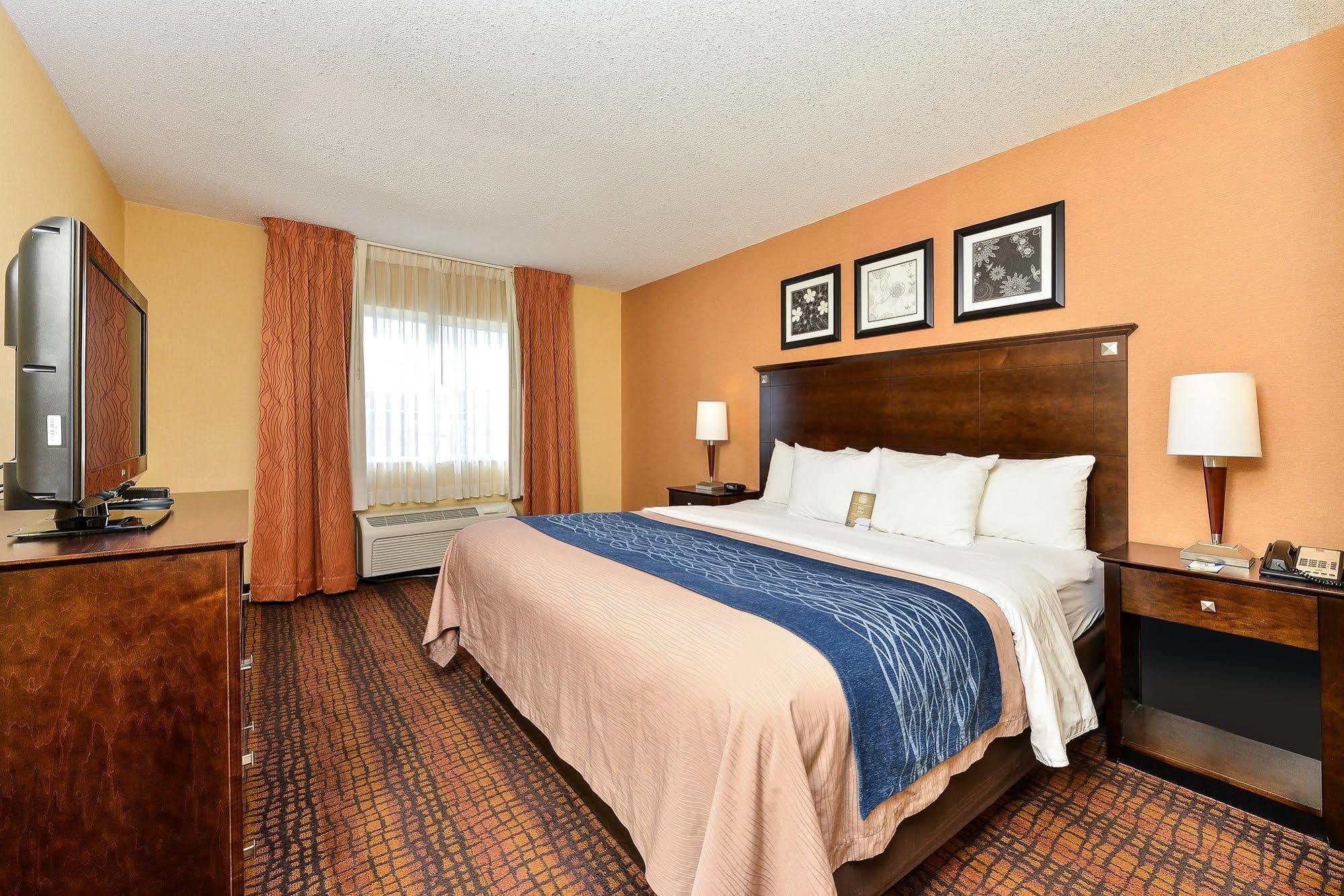 Latitude Suites Tinton Falls Eatontown - BW Premier Collection Bagian luar foto